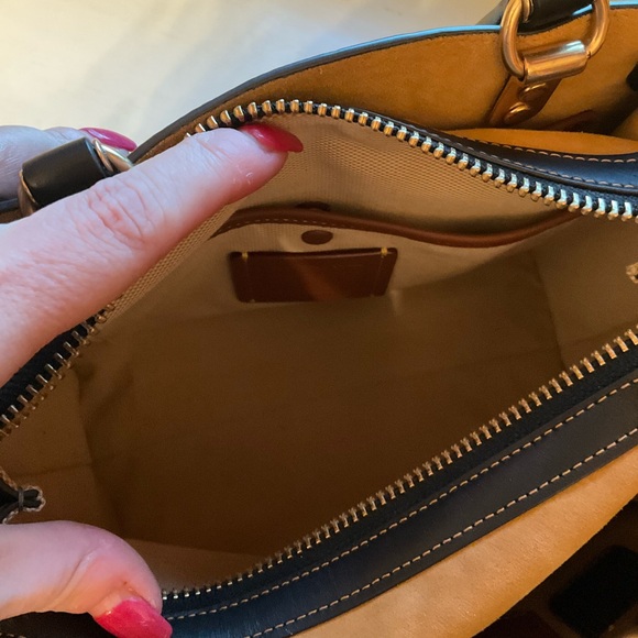 Coach leather Rogue medium like New purse - Picture 7 of 16